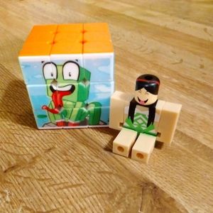 Unspeakable rubix cube and roblox girl toy